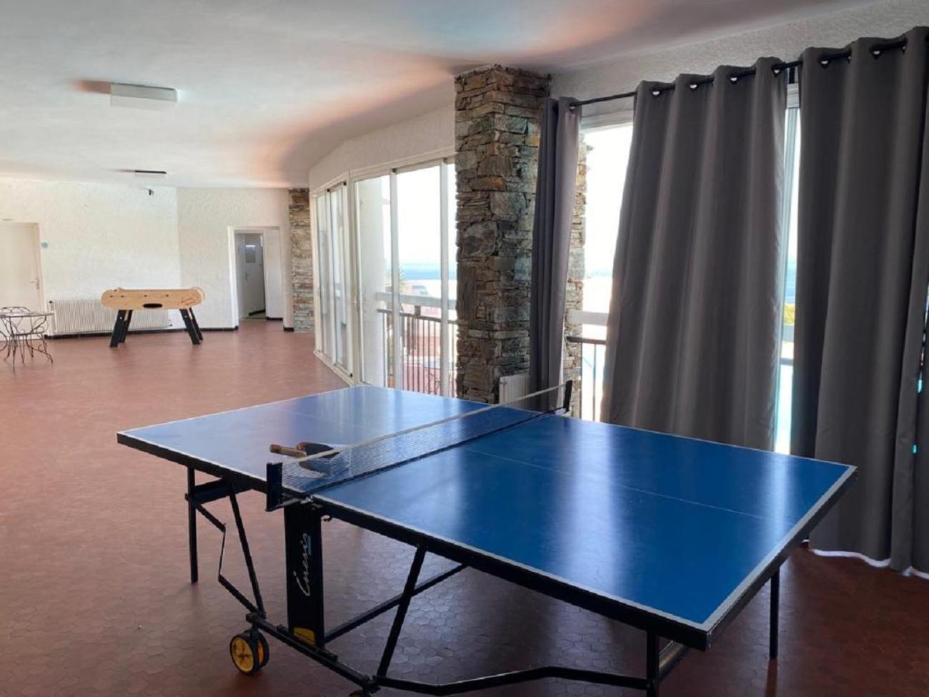 Ambeille Apartment